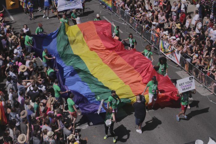 L’Italia (del Nord) omofoba “Ai gay niente patrocinio”